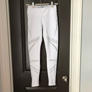 ALO airbrush Chakra Legging and matching tank.